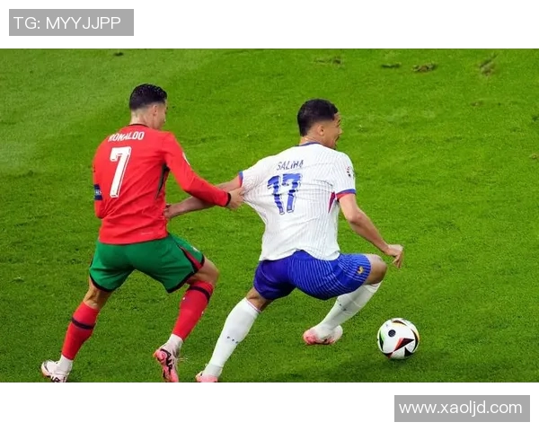 足球明星C罗在中国的影响力与球迷热情的完美交融