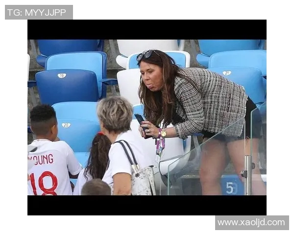 足球明星妻子的身材特征与时尚风格的完美结合分析 足球明星妻子的身材特征与时尚风格的完美结合分析